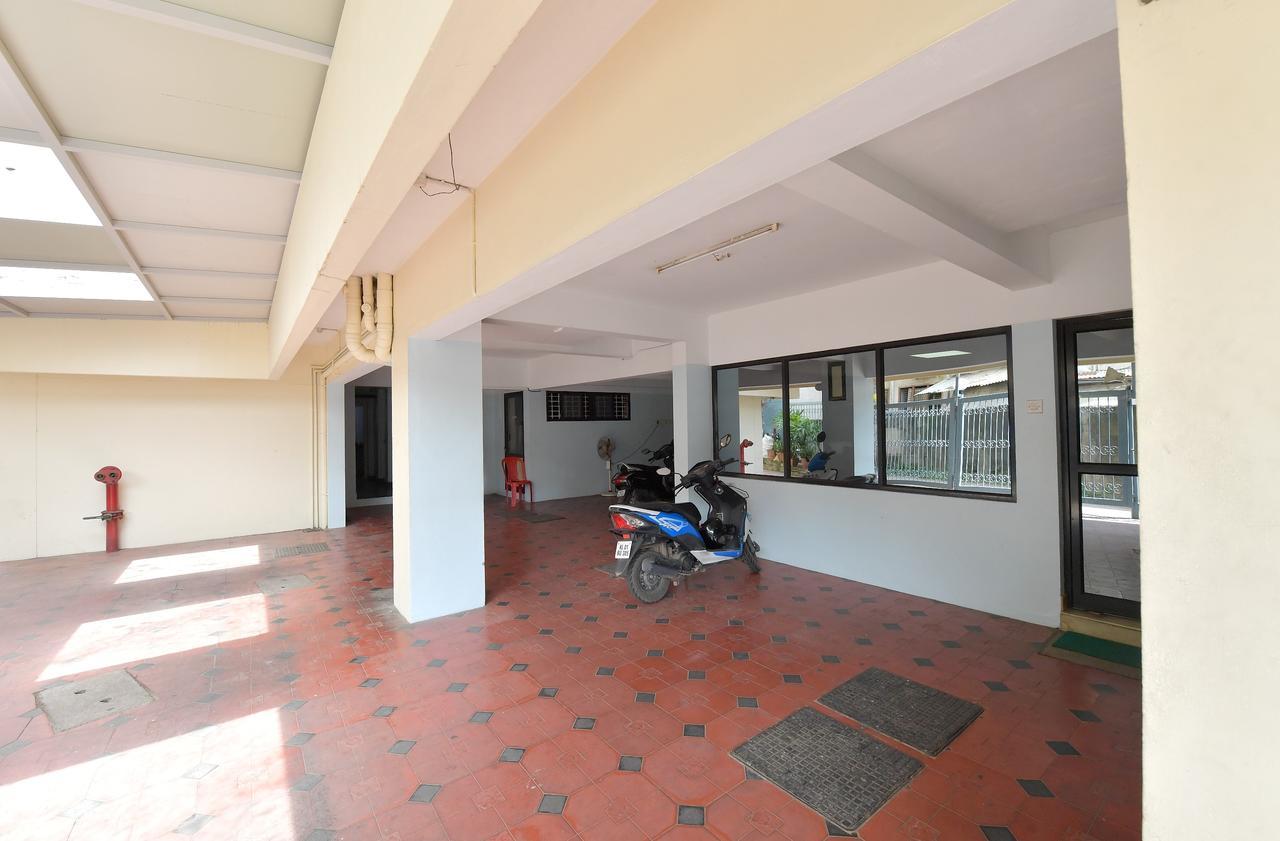 Hotel Elisa International Tourist Home Thiruvananthapuram Exterior foto