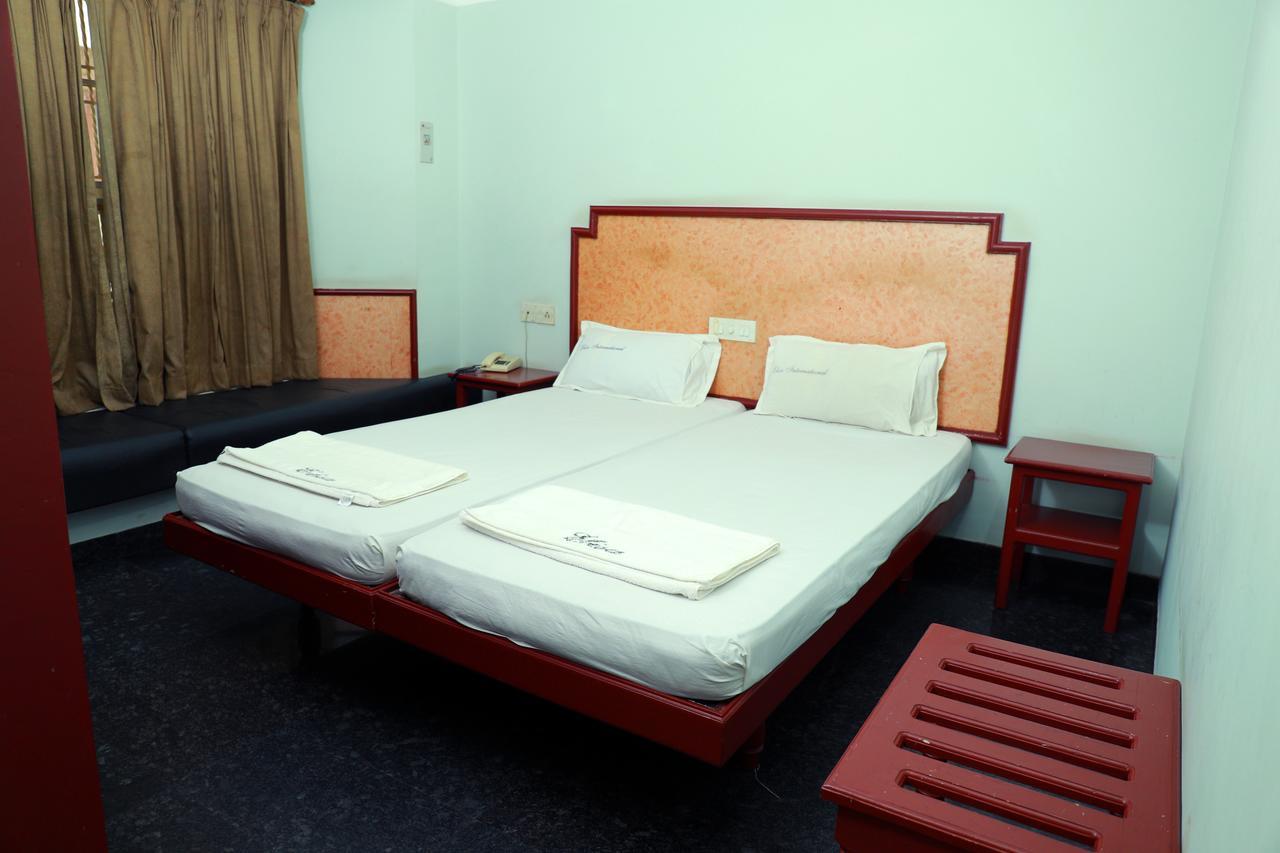 Hotel Elisa International Tourist Home Thiruvananthapuram Exterior foto