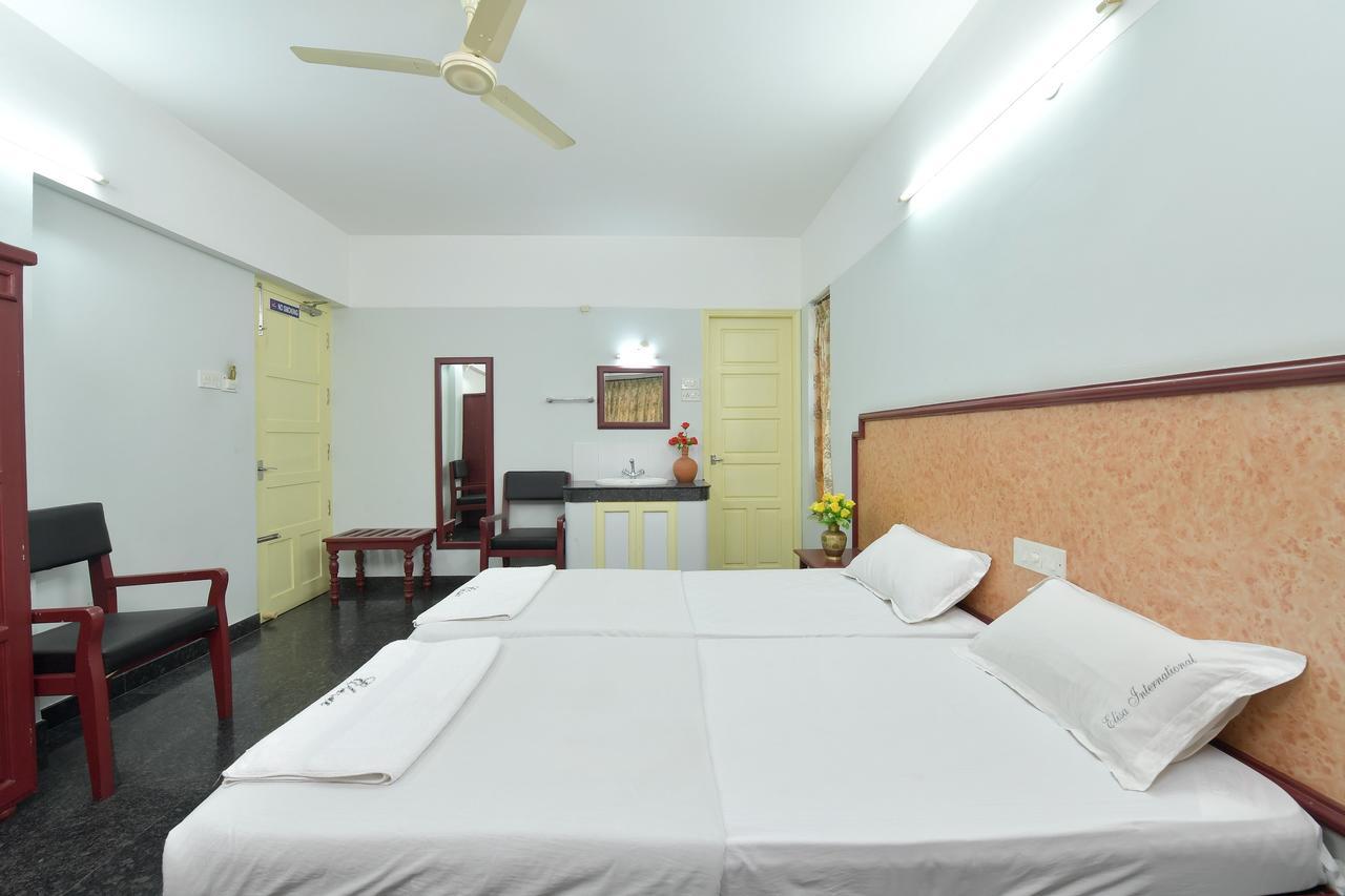 Hotel Elisa International Tourist Home Thiruvananthapuram Exterior foto